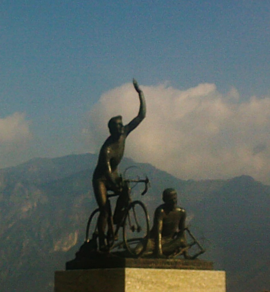 statue Madonna del Ghisallo